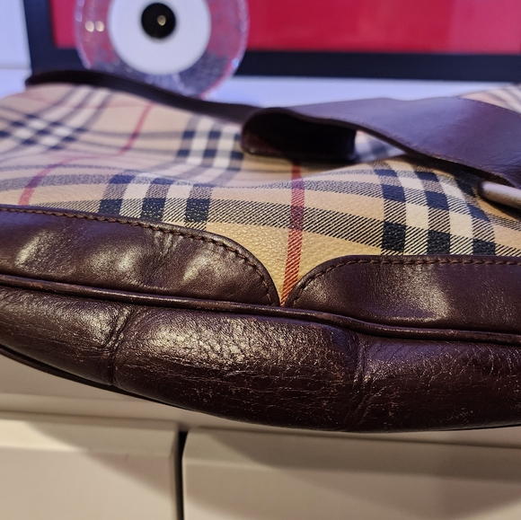 Burberry satchel - Picture 5 of 12
